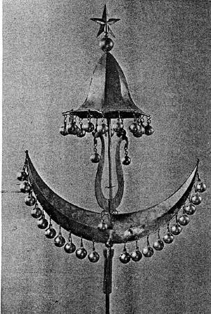 "Le chapeau chinois"("The Chinese Hat")
