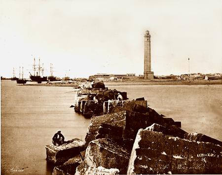 Port-Saïd. Port, phare et jetée Ouest.