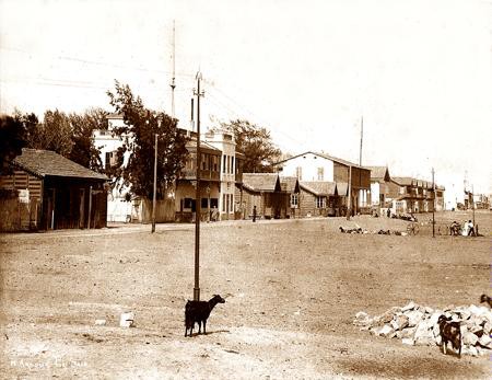 Port-Saïd. Boulevard du Quai Eugénie.