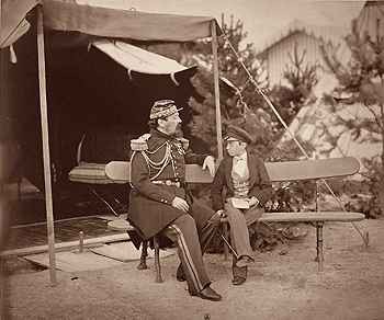 Camp de Châlons : le général de Béville et son fils