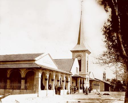 Port-Thewfik. L’église catholique et l’école.