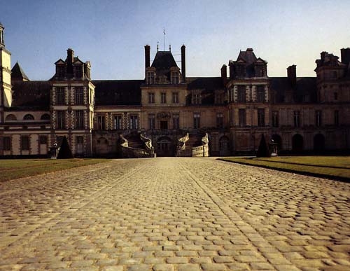 Chateau de Fontainebleau France's home kings emperors