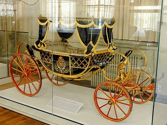 Musée national de la Voiture et du Tourisme – Compiègne