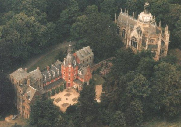 Farnborough - Vue aérienne de l'abbaye St Michael © Wikimapia.com