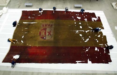 Rare view of massive Spanish ship’s flag, captured at the Battle of Trafalgar