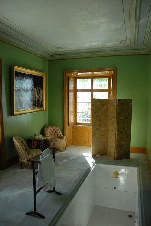 La salle de bain restaurée (c) Ch. E 2011