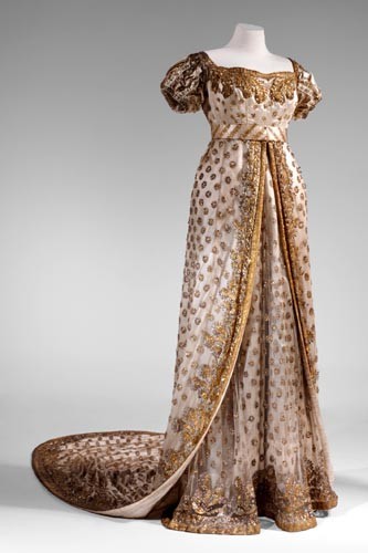 Robe et tra ne de c r monie de la mar chale Davout napoleon