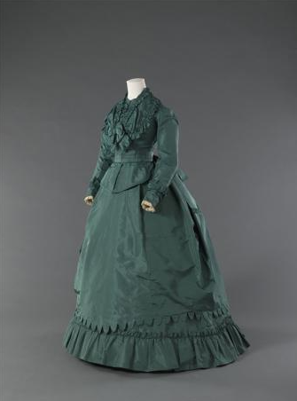 Robe de jour, Maison Worth, 1869 © Palais Galliera, musée de la mode de la ville de Paris