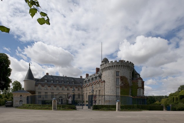 Château de Rambouillet, cour d'honneur © chateau-rambouillet.fr