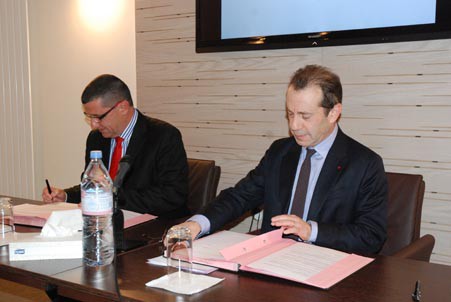 Signature de la convention, MM. Thierry Lentz, Bruno Racine © Fondation Napoléon - David Chanteranne