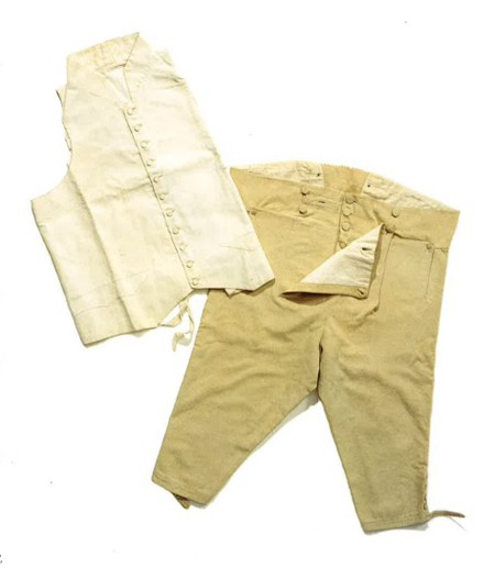 Gilet et pantalon court de Napoléon à Sainte-Hélène