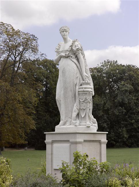 Empress Josephine, sculpture by Vital-Gabriel Dubray à Malmaison