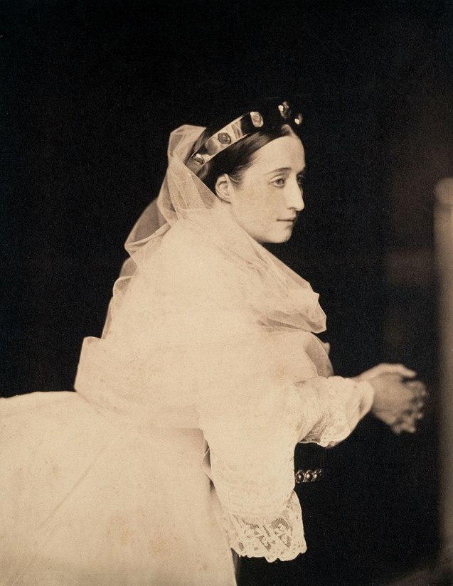 Photograph: Empress Eugenie in prayer (1856)