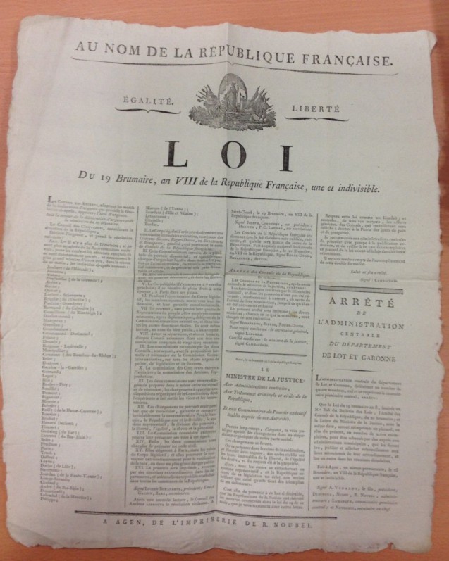 Loi du 19 Brumaire, an VIII imprimée à Agen et placardée dans le Lot-et-Garonne