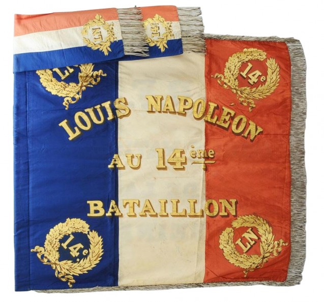 Modèle de drapeau 1852, voulu par Louis-Napoléon Bonaparte, prince-président de la IIe République © AnticStore