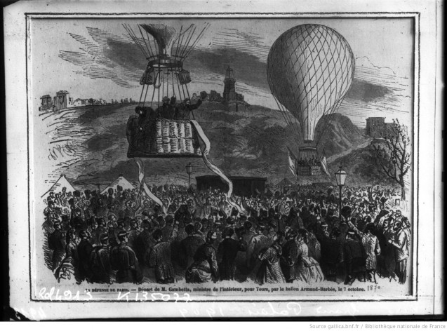 La défense de Paris, départ de M. Gambetta, Ministre de l'Intérieur pour Tours, par le ballon Armand-Barbès, le 7 octobre 1870, Tiré du Grand Palais 1909 © BnF -Gallica ark:/12148/btv1b69122770