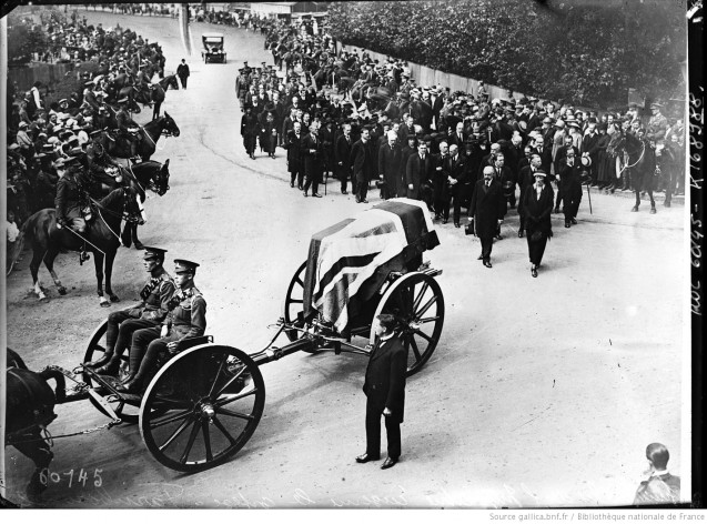 Funeral of Empress Eugenie, the procession Farnborough with Prince Victor Napoleon and his wife following the coffin, 20 July 1920