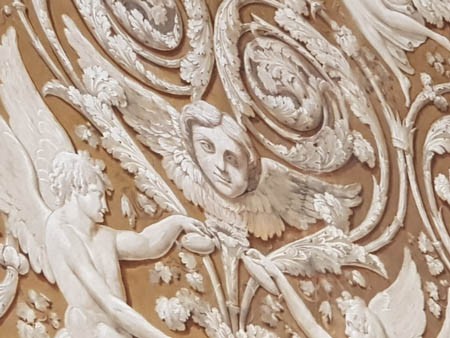 Décoration intérieure du palais du Quirinal : quand les anges remplacent les aigles impériales