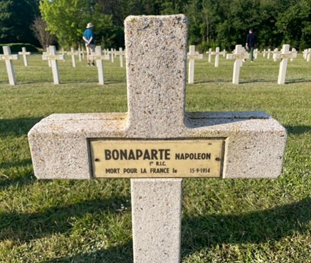 Une chronique de François Houdecek : « Napoléon Bonaparte n’est pas mort à Sainte-Hélène… mais dans le département de la Marne le 15 septembre 1914 ».