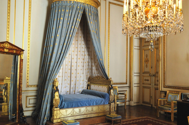 Une chronique de Pauline Tekatlian : « Des Bonaparte aux ambassadeurs : destins croisés de deux hôtels particuliers parisiens »
